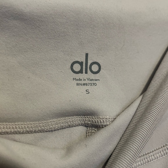 Alo Yoga Leggings size Small - Picture 3 of 3
